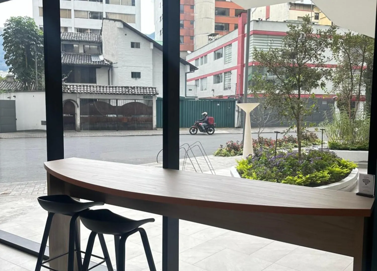 Suite Moderna Harmony Quito 0*,