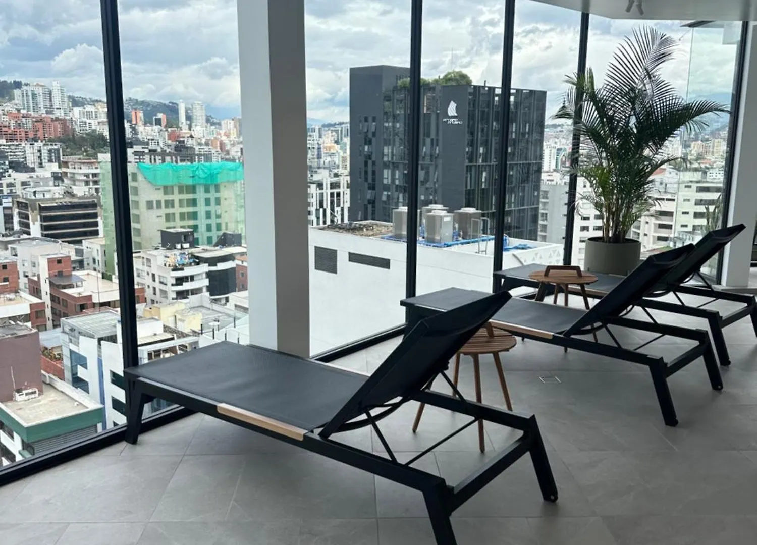 Suite Moderna Harmony Quito Daire